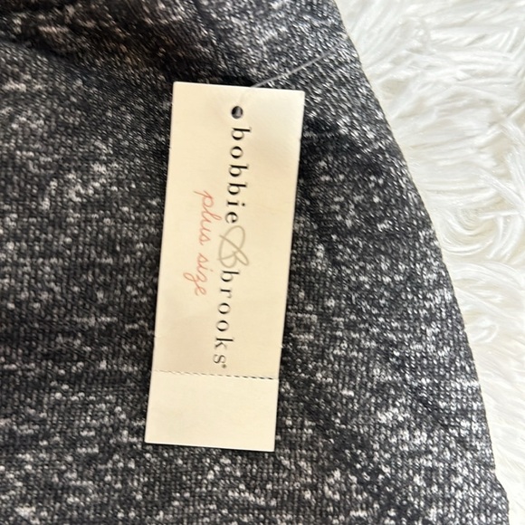 Bobbie Brooks Women 1X Capri Cargo Sweat Pants Grey Elastic Waist- NEW Plus Size - Picture 2 of 8